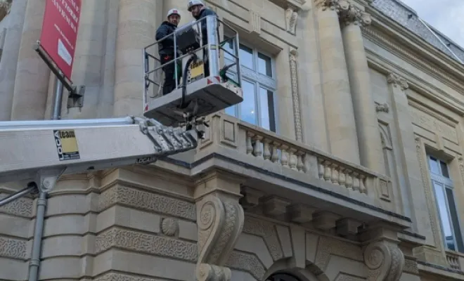 Dernière vitres au MUSEE BONNAT avant ouverture !